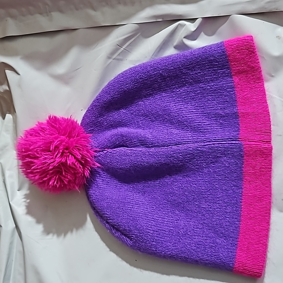 DREAMWORKS Girls Trolls Purple/Pink Poppy Winter Knit Cap w/Pompom + Knit Gloves - Picture 5 of 10